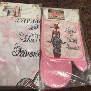 Apron and Oven Mitt Set